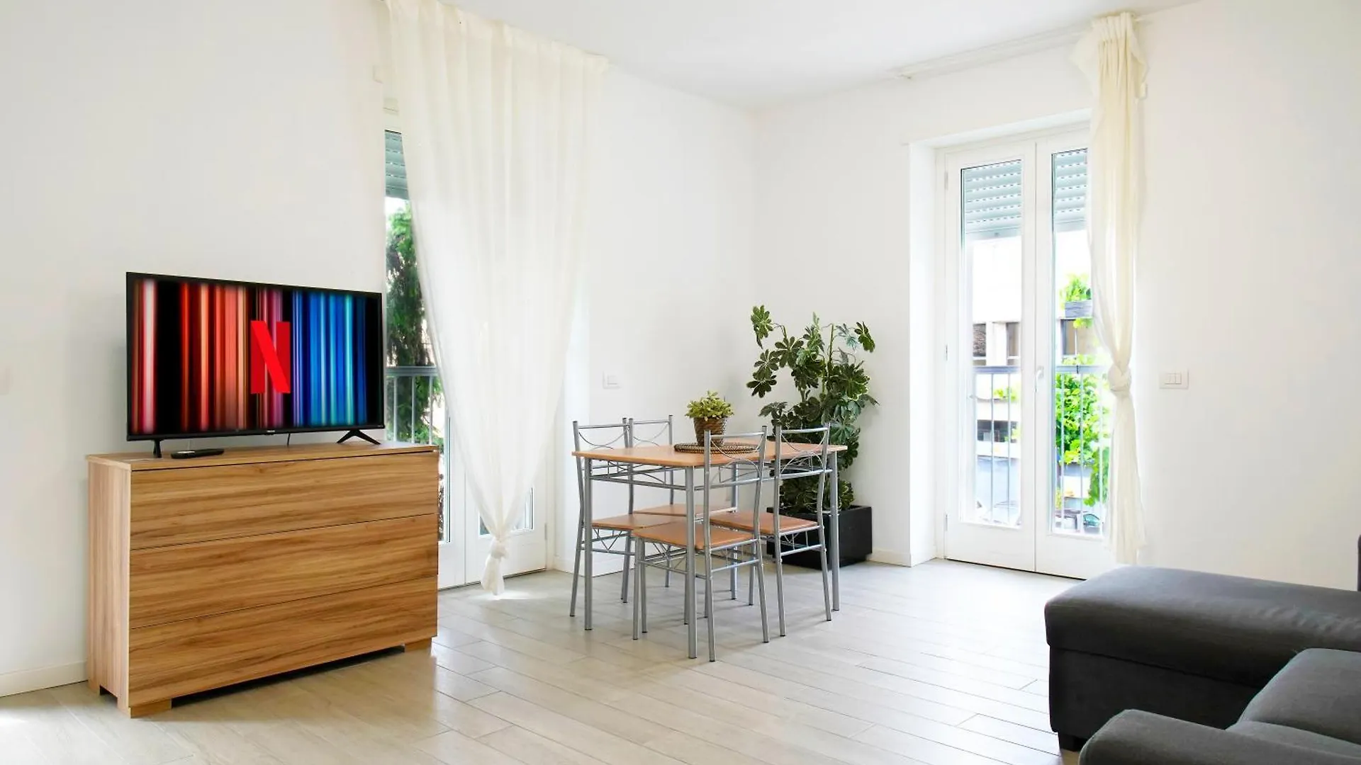 Apartment Casa Ideale Tim Appartmanti Moderni Vicina Al Centro Lecco