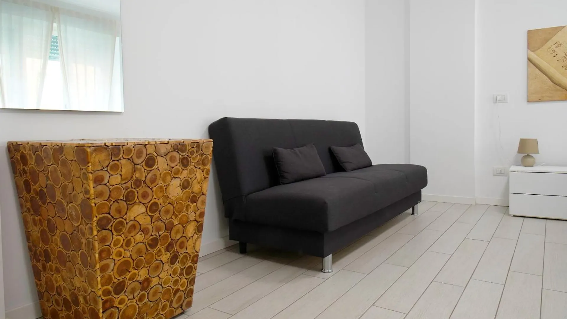 Casa Ideale Tim Appartmanti Moderni Vicina Al Centro Lecco Italy