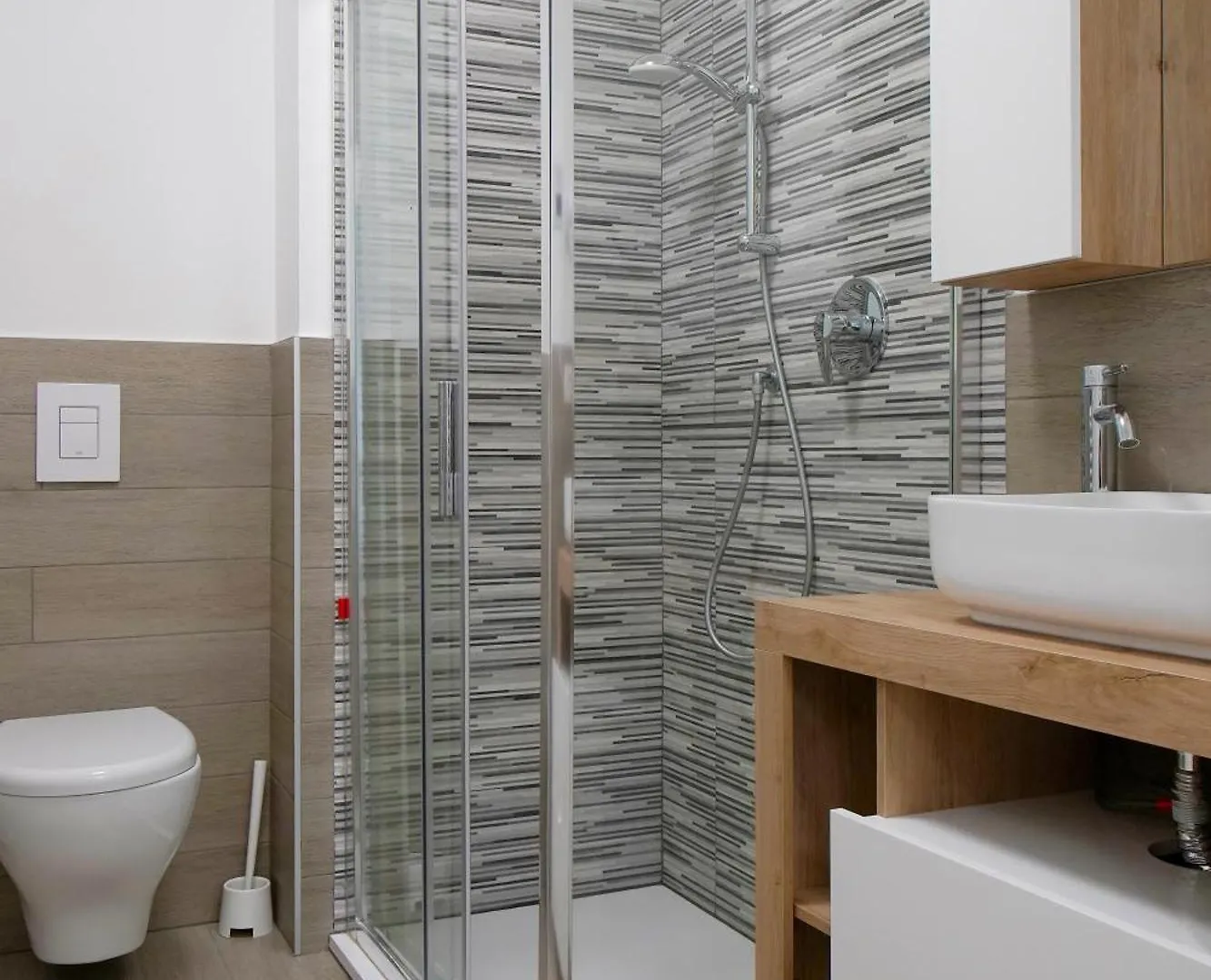 Casa Ideale Tim Appartmanti Moderni Vicina Al Centro Lecco Appartement