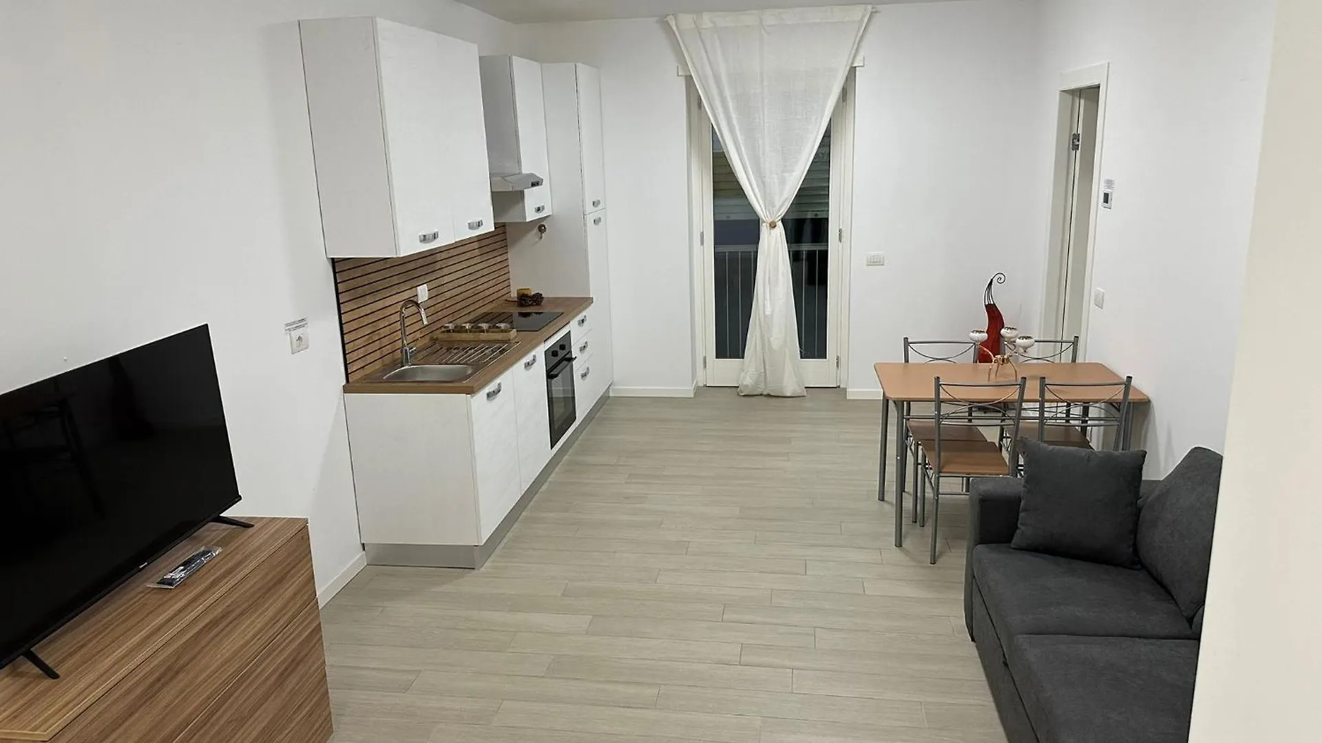 Apartment Casa Ideale Tim Lecco Italy